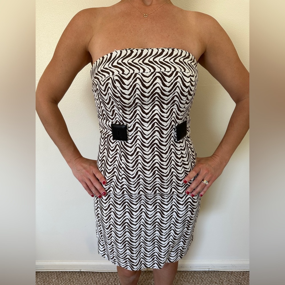 Millie, white and brown strapless, mini dress